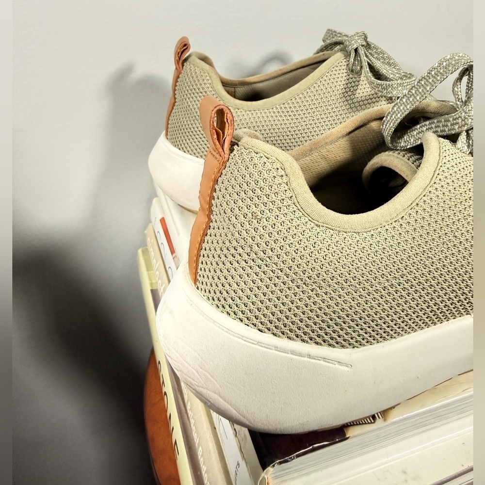 Dr. Scholl's Light Taupe Size 9.5W Women's Sneakers - Picture 5 of 15